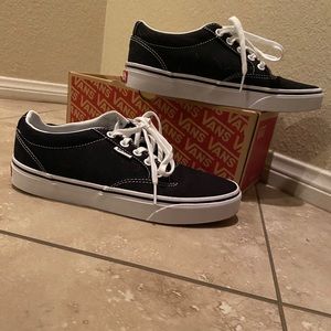 Vans comfycush shoes